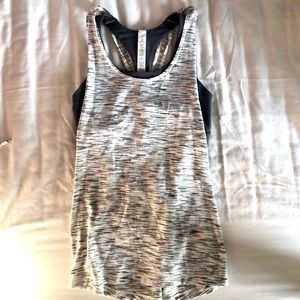 NWOT LuluLemon Tank With Attached Sports Bra